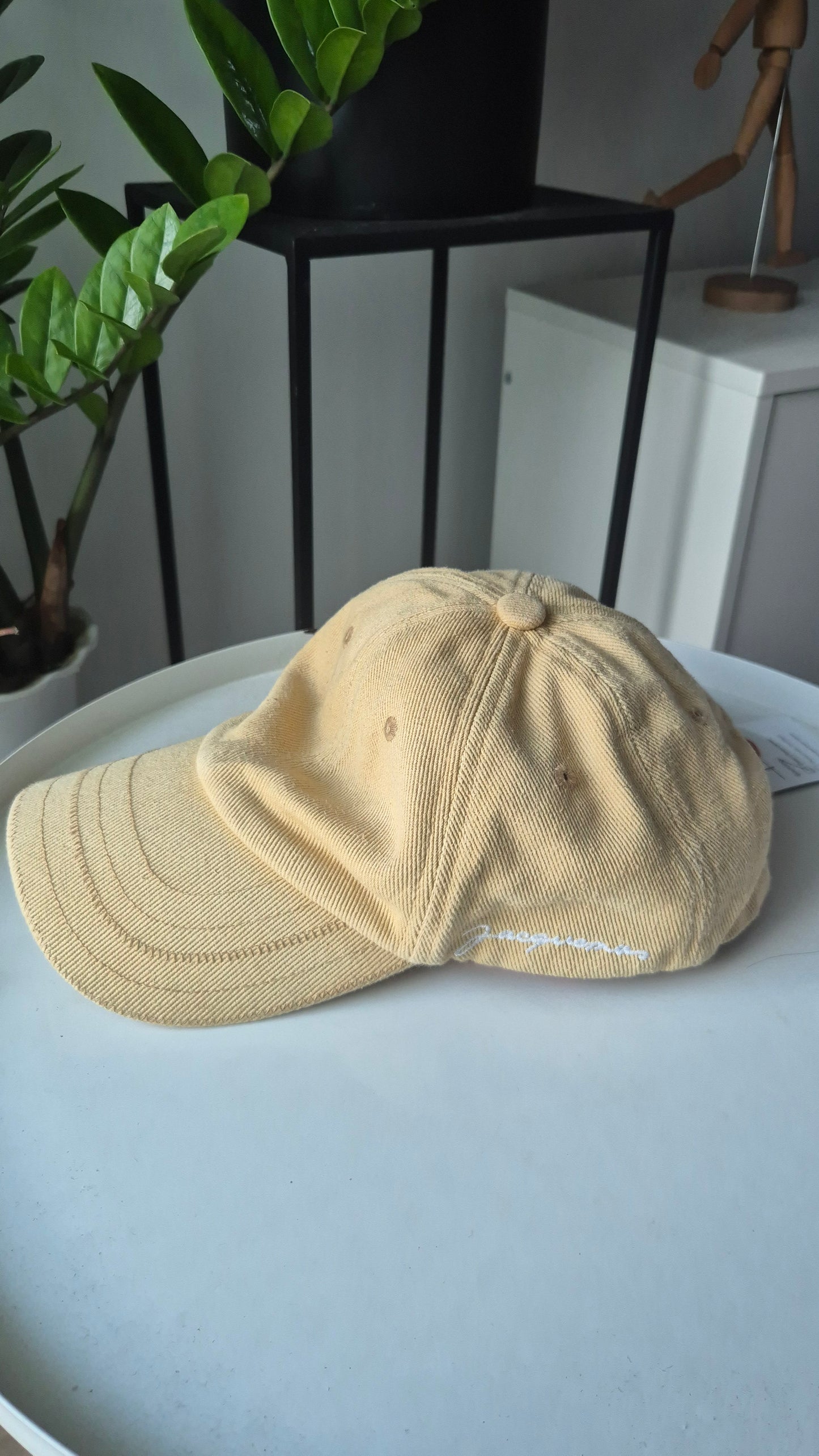 Jacquemus Cap (Beige)