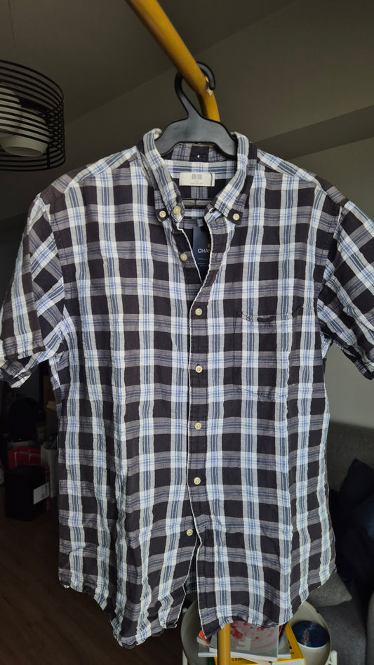 Uniqlo Short Sleeve Polo c/o Thriftwavesph