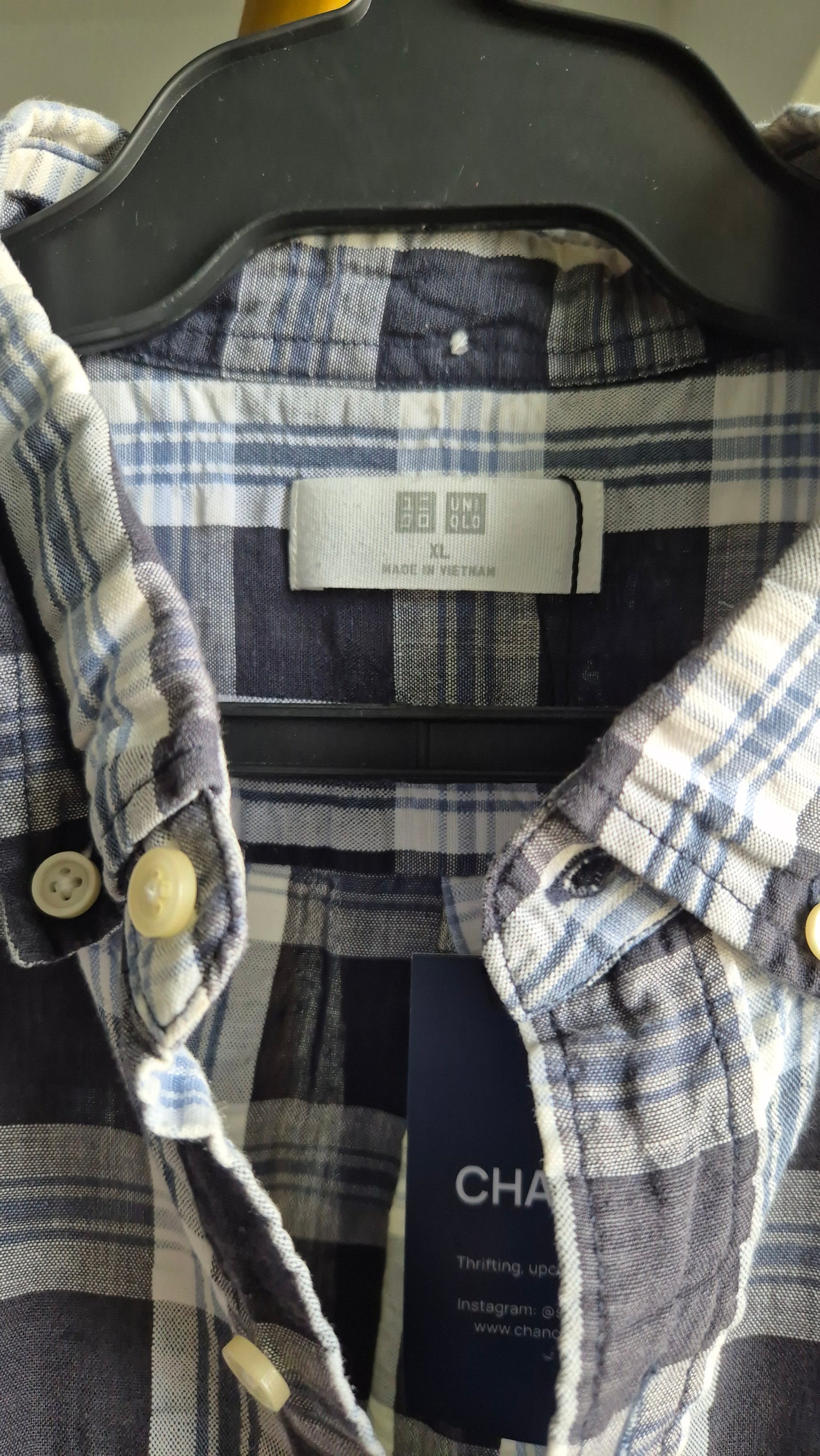 Uniqlo Short Sleeve Polo c/o Thriftwavesph