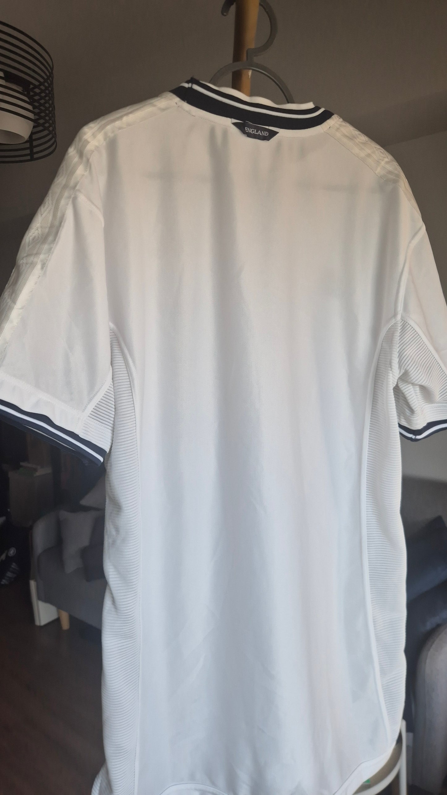 Football Jersey - Vintage Umbro England (Official Home Kit)