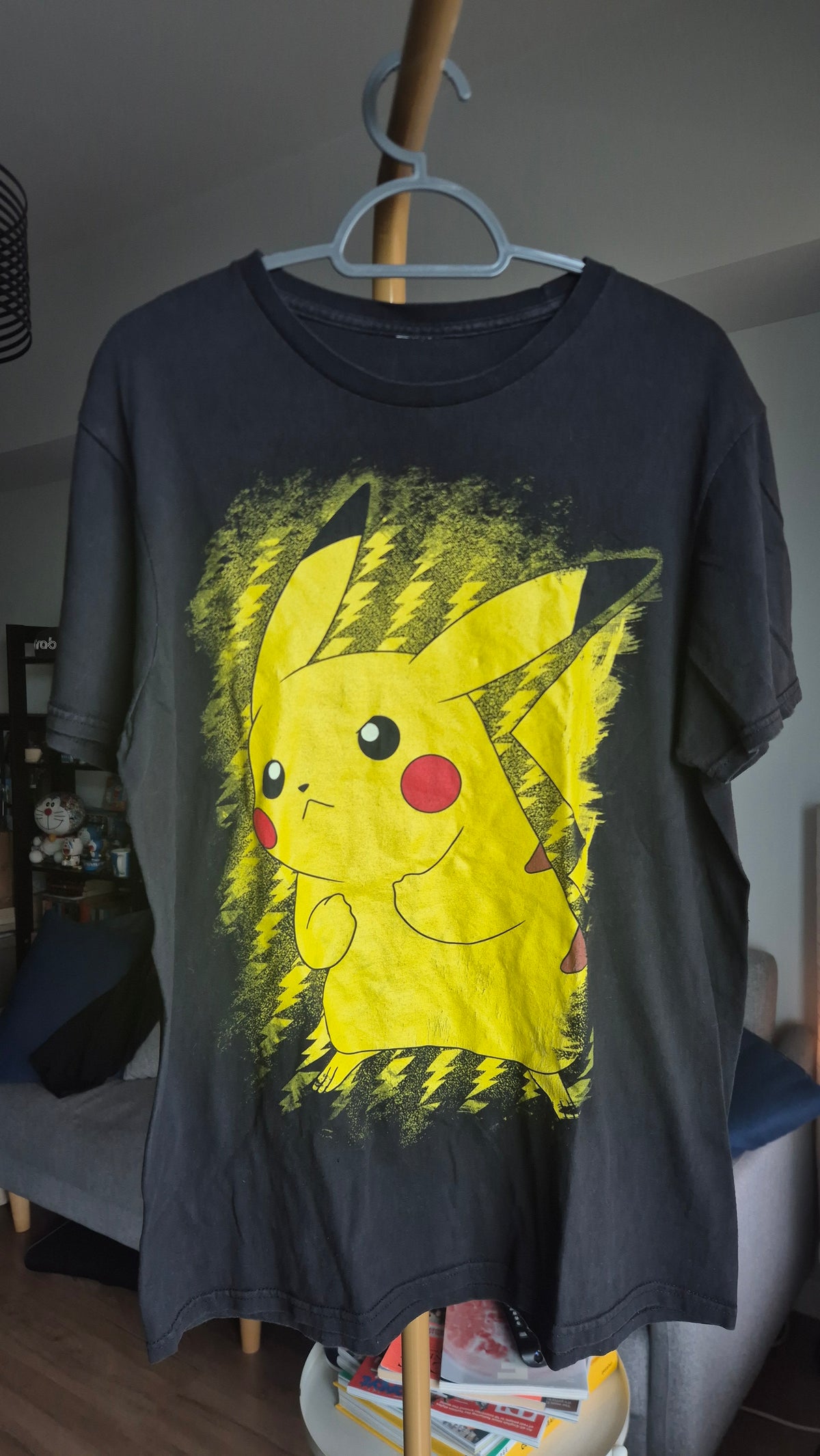 Graphic Tee - Pikachu