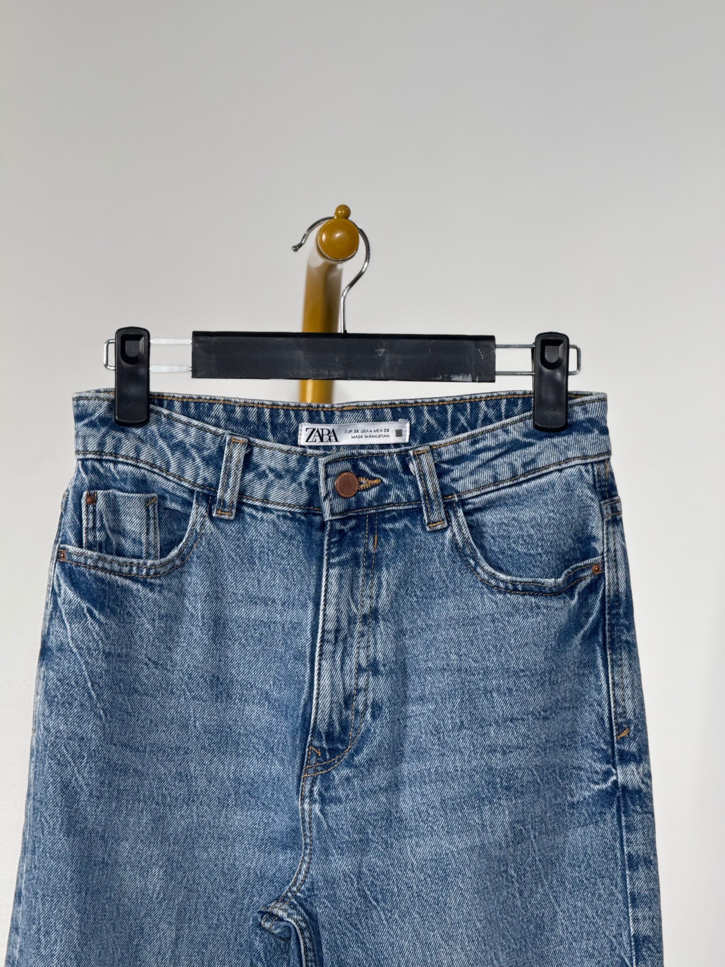 Zara Women's Light Denim Jeans 4